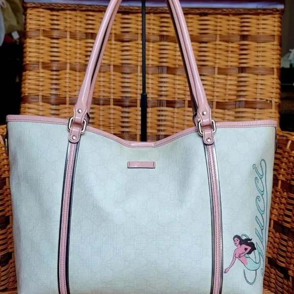 Authentic Gucci Mermaid tote. Click on desc to see details. WILL TRADE FOR LV - Picture 1 of 8